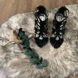 COPY - Black heels. Anne Michelle. Size: 7.5